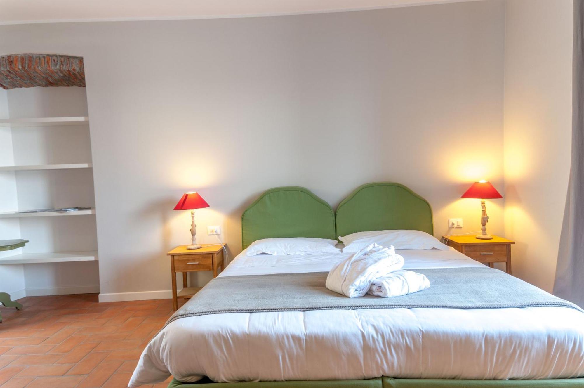 Locanda Pozzetto Laveno-Mombello Rom bilde