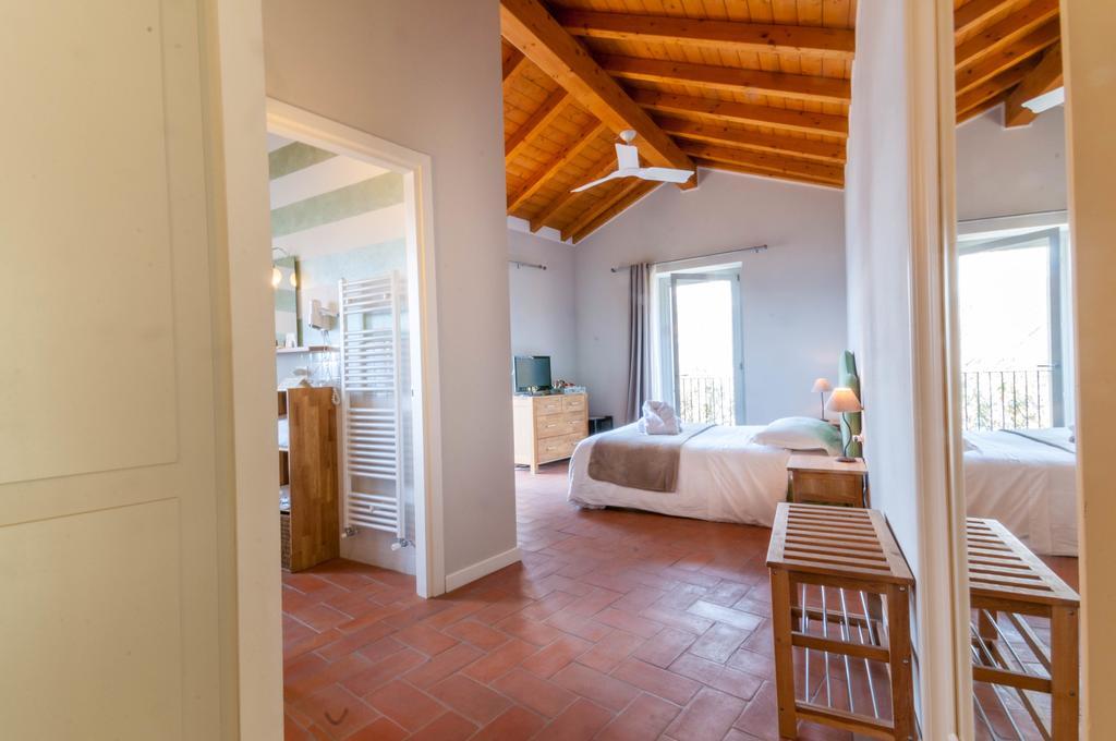 Locanda Pozzetto Laveno-Mombello Rom bilde